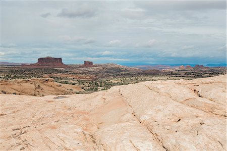 simsearch:6118-08947905,k - Sculpted rocks and mesas in Canyonlands National Park Stock Photo - Premium Royalty-Free, Code: 6118-08947872