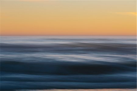 evening pacific ocean - Seascape with cloudy sky at sunset. Stock Photo - Premium Royalty-Free, Code: 6118-09112077