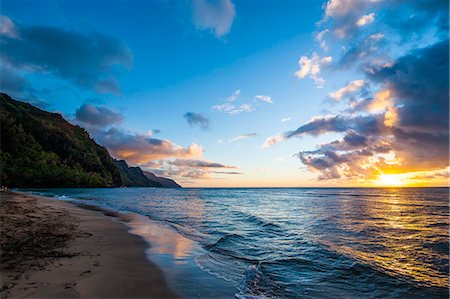 Sunset on the Napali coast, Kauai, Hawaii,United States of America, Pacific Photographie de stock - Premium Libres de Droits, Code: 6119-07443821