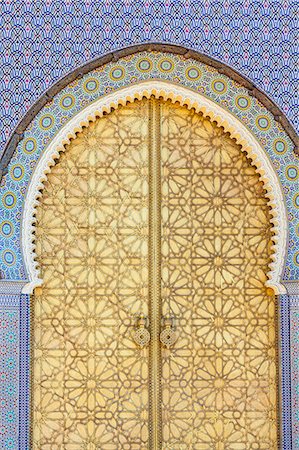 simsearch:6119-08170155,k - Royal Palace door, Fes, Morocco, North Africa, Africa Stock Photo - Premium Royalty-Free, Code: 6119-07451597