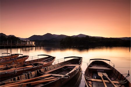 derwentwater - Rowing boats on Derwent Water, Keswick, Lake District National Park, Cumbria, England, United Kingdom, Europe Photographie de stock - Premium Libres de Droits, Code: 6119-07451660