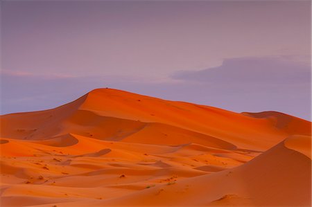 simsearch:6119-07451606,k - Sand dunes, Sahara Desert, Merzouga, Morocco, North Africa, Africa Foto de stock - Sin royalties Premium, Código: 6119-07451606