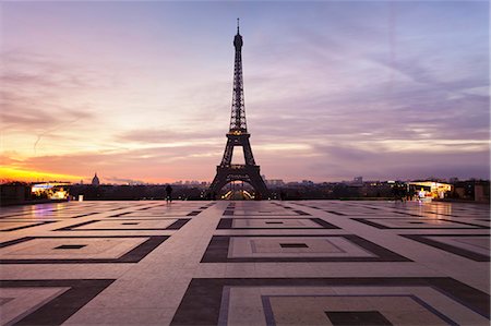 Trocadero and Eiffel Tower at sunrise, Paris, Ile de France, France, Europe Foto de stock - Sin royalties Premium, Código: 6119-07451863