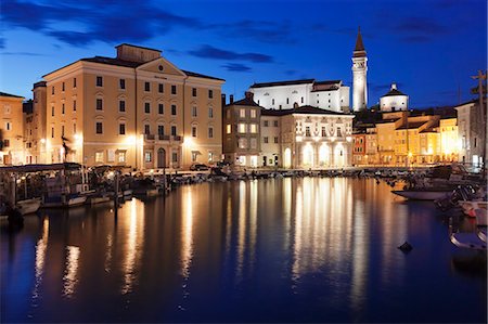 st george - Waterfront buildings at the harbour and bell tower of Cathedral of St. George, Piran, Istria, Slovenia, Europe Foto de stock - Sin royalties Premium, Código: 6119-07451834