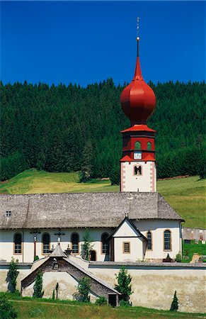 Church and Cemetery, Urach, Black Forest, Baden Wurttemberg, Bavaria, Germany Photographie de stock - Premium Libres de Droits, Code: 6119-07451960