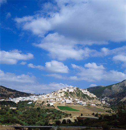 Distant View of Moulay Idriss, Morocco Foto de stock - Royalty Free Premium, Número: 6119-07451915