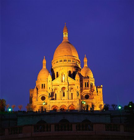 simsearch:6119-07744535,k - Sacre Coeur Basilica at Night, Paris, France Stock Photo - Premium Royalty-Free, Code: 6119-07452125