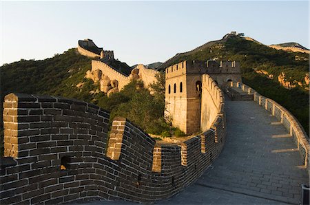 simsearch:6119-07452397,k - Great Wall of China at Badaling, first built during the Ming dynasty between 1368 and 1644, restored in the 1980s, UNESCO World Heritage Site, near Beijing, Hebei Province, China, Asia Photographie de stock - Premium Libres de Droits, Code: 6119-07452398