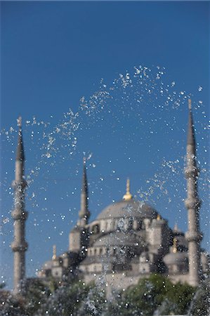 sultanahmet mosque - Fountain in front of the Blue Mosque, Istanbul, Turkey, Western Asia Stock Photo - Premium Royalty-Free, Code: 6119-07452778