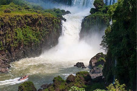 simsearch:6119-07452936,k - The Iguazu waterfalls, Iguazu National Park, UNESCO World Heritage Site, Argentina, South America Foto de stock - Sin royalties Premium, Código: 6119-07452922