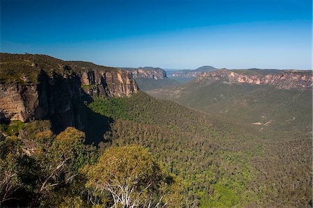 simsearch:6119-08740396,k - The rocky cliffs of the Blue Mountains, New South Wales, Australia, Pacific Stock Photo - Premium Royalty-Free, Code: 6119-07453033