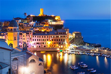 Vernazza at dusk, Cinque Terre, UNESCO World Heritage Site, Liguria, Italy, Mediterranean, Europe Stock Photo - Premium Royalty-Free, Code: 6119-07453184