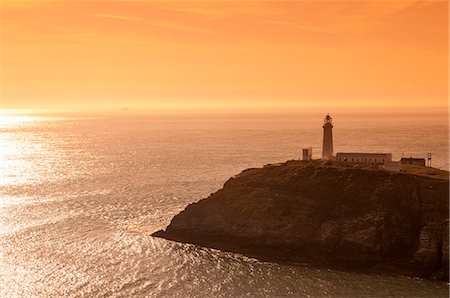 South Stack Lighthouse, Holy Island, Anglesey, Gwynedd, Wales, United Kingdom, Europe Stock Photo - Premium Royalty-Free, Code: 6119-07541582