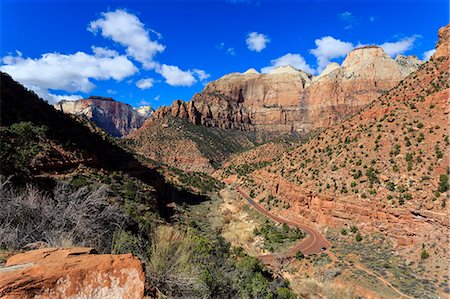 simsearch:6119-07781095,k - Zion Canyon View from Zion Park Boulevard, Zion National Park, Utah, United States of America, North America Photographie de stock - Premium Libres de Droits, Code: 6119-07651897