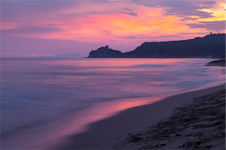 sunset, beach - Castiglione della Pescaia, Roccamare Beach at sunset, Grosseto, Tuscany, Italy, Europe Stock Photo - Premium Royalty-Free, Code: 6119-07651902