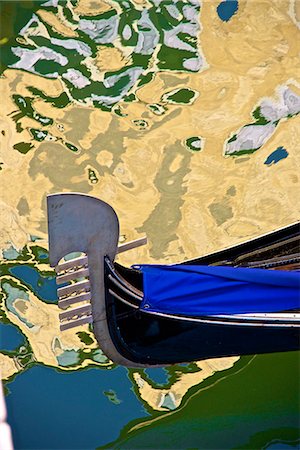 pattern blue black - Gondola among reflections on a canal, Venice, UNESCO World Heritage Site, Veneto, Italy, Europe Stock Photo - Premium Royalty-Free, Code: 6119-07651930