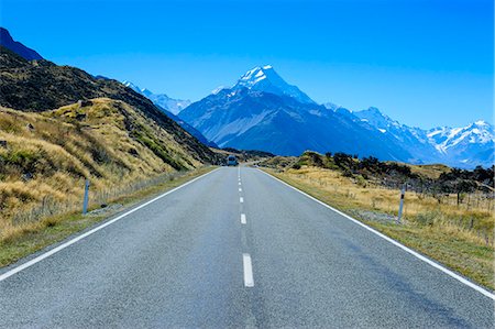 simsearch:6119-07452939,k - Road leading to Mount Cook National Park, South Island, New Zealand, Pacific Photographie de stock - Premium Libres de Droits, Code: 6119-07652078