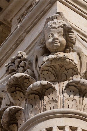 female likeness - Decoration on Basilica di Santa Croce in the baroque city of Lecce, Puglia, Italy, Europe Stock Photo - Premium Royalty-Free, Code: 6119-07652027