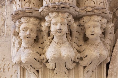 Statue of angels outside a church in the baroque city of Lecce, Puglia, Italy, Europe Foto de stock - Sin royalties Premium, Código: 6119-07652029