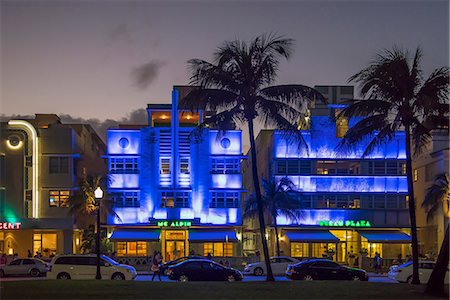florida beach with hotel - Art Deco District at night, Ocean Drive, South Beach, Miami Beach, Florida, United States of America, North America Photographie de stock - Premium Libres de Droits, Code: 6119-07744654
