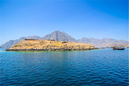 Telegraph Island in the Khor ash-sham fjord, Musandam, Oman, Middle East Foto de stock - Sin royalties Premium, Código: 6119-07744663