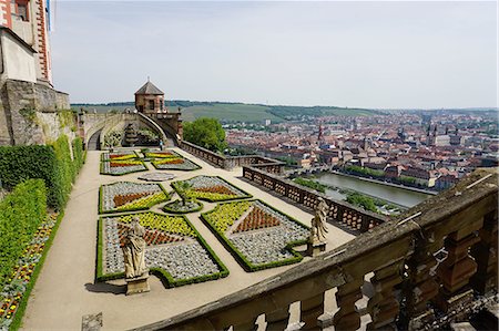 The Princes Garden, Marienberg Fortress, Wurzburg, Bavaria, Germany, Europe Photographie de stock - Premium Libres de Droits, Code: 6119-07744638