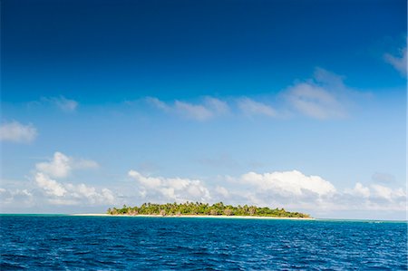 simsearch:6119-07781266,k - Little island with a white sand beach in Haapai, Haapai Islands, Tonga, South Pacific, Pacific Photographie de stock - Premium Libres de Droits, Code: 6119-07781272