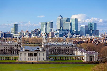 View of the The Old Royal Naval College and Canary Wharf, taken from Greenwich Park, London, England, United Kingdom, Europe Photographie de stock - Premium Libres de Droits, Code: 6119-07734868