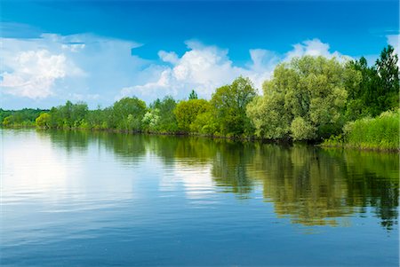 estonia - Emajogi River, Tartu, Estonia, Baltic States, Europe Stock Photo - Premium Royalty-Free, Code: 6119-07735034