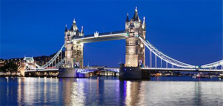 River Thames and Tower Bridge at night, London, England, United Kingdom, Europe Stock Photo - Premium Royalty-Free, Code: 6119-07845495