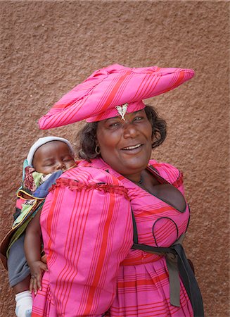 Himba woman and child, Kaokoland, Namibia, Africa Foto de stock - Royalty Free Premium, Número: 6119-07845671