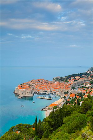 simsearch:6119-08268564,k - Elevated view over Stari Grad (Old Town), UNESCO World Heritage Site, Dubrovnik, Dalmatia, Croatia, Europe Stock Photo - Premium Royalty-Free, Code: 6119-08061969