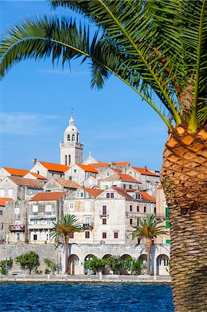 simsearch:6119-07452181,k - Picturesque Old Town Korcula and harbour, Korcula, Dalmatia, Croatia, Europe Stock Photo - Premium Royalty-Free, Code: 6119-08061973
