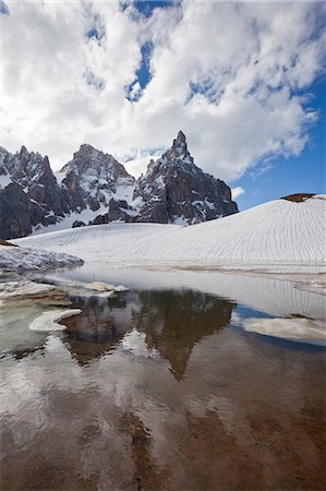 simsearch:6119-08062264,k - Thawing snow leaving some puddles at the foot of the Pale di San Martino by San Martino di Castrozza, Dolomites, Trentino, Italy, Europe Photographie de stock - Premium Libres de Droits, Code: 6119-08062071