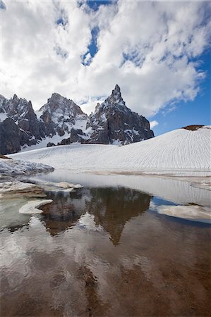 simsearch:6119-08062265,k - Thawing snow leaving some puddles at the foot of the Pale di San Martino by San Martino di Castrozza, Dolomites, Trentino, Italy, Europe Photographie de stock - Premium Libres de Droits, Code: 6119-08062071