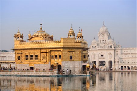 The Harmandir Sahib (The Golden Temple), Amritsar, Punjab, India, Asia Stock Photo - Premium Royalty-Free, Code: 6119-08062031