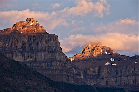 simsearch:6119-08062264,k - Early light on rugged peaks, Banff National Park, UNESCO World Heritage Site, Alberta, Rocky Mountains, Canada, North America Photographie de stock - Premium Libres de Droits, Code: 6119-08062273