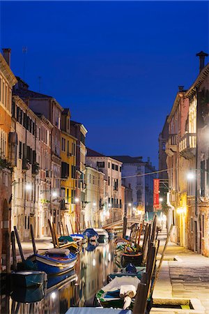 simsearch:6119-07452811,k - Canal boats, Venice, UNESCO World Heritage Site, Veneto, Italy, Europe Photographie de stock - Premium Libres de Droits, Code: 6119-08062239
