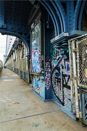 Pedestrian walkway and graffiti, Manhattan Bridge, New York City, New York, United States of America, North America Stock Photo - Premium Royalty-Free, Code: 6119-08062351