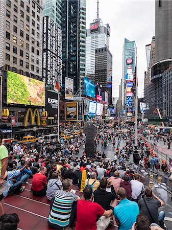 simsearch:6119-08062314,k - Times Square, Theatre District, Midtown, Manhattan, New York City, New York, United States of America, North America Photographie de stock - Premium Libres de Droits, Code: 6119-08062314