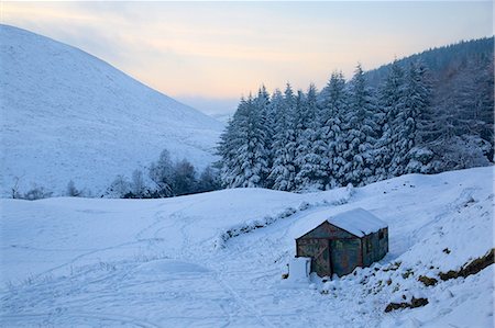 Snow scene on Snake Pass, Peak District National Park, Derbyshire, England, United Kingdom, Europe Stock Photo - Premium Royalty-Free, Code: 6119-08062419