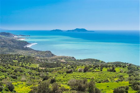 View over the south coast of Crete with its turquoise waters, Crete, Greek Islands, Greece, Europe Foto de stock - Sin royalties Premium, Código: 6119-08126552