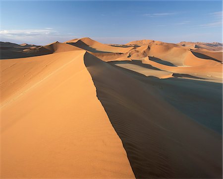 simsearch:6119-08740739,k - Sand dune formations, Sossusvlei, Namib-Naukluft Park, Namibia, Africa Foto de stock - Royalty Free Premium, Número: 6119-08266296