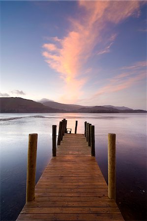 derwentwater - Jetty and Derwentwater at sunset, near Keswick, Lake District National Park, Cumbria, England, United Kingdom, Europe Photographie de stock - Premium Libres de Droits, Code: 6119-08266480