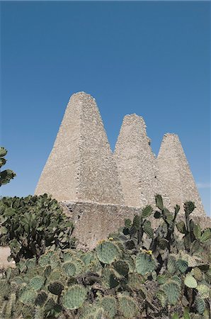 Old kilns for processing mercury, Mineral de Pozos (Pozos), a UNESCO World Heritage Site, Guanajuato State, Mexico, North America Photographie de stock - Premium Libres de Droits, Code: 6119-08266910