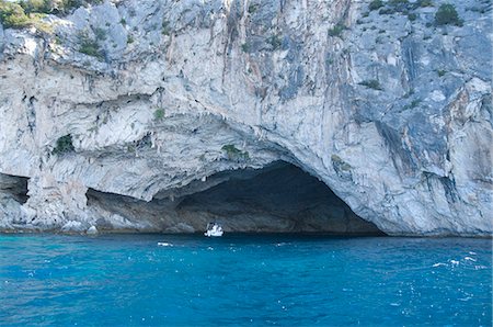 Papanikolis Cave, Meganisi, Ionian Islands, Greek Islands, Greece, Europe Photographie de stock - Premium Libres de Droits, Code: 6119-08267090