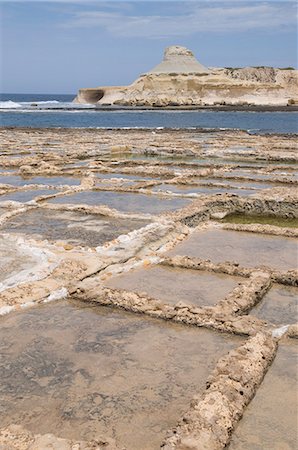 simsearch:400-08695427,k - Salt pans at Qbajjar, near Marsalforn, Gozo, Malta, Mediterranean, Europe Foto de stock - Sin royalties Premium, Código: 6119-08267013
