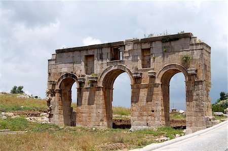 Arch of Modestus at the Lycian site of Patara, near Kalkan, Antalya Province, Anatolia, Turkey, Asia Minor, Eurasia Stock Photo - Premium Royalty-Free, Code: 6119-08267134