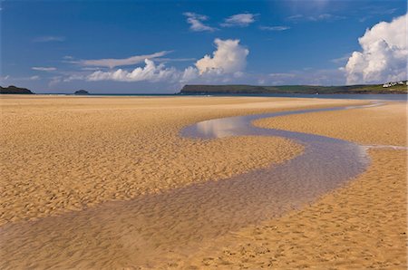 padstow - Sand patterns and low tide at Harbour Cove, River Camel estuary mouth near Padstow, North Cornwall, England, United Kingdom Foto de stock - Sin royalties Premium, Código: 6119-08267370