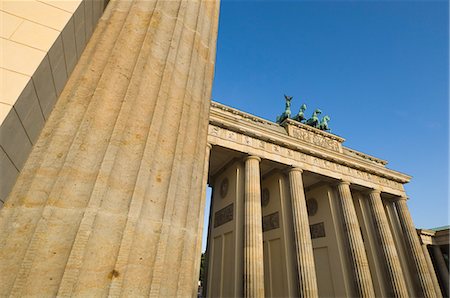 simsearch:6122-07704686,k - Brandenburg Gate,Berlin,Germany Foto de stock - Sin royalties Premium, Código: 6119-08267556